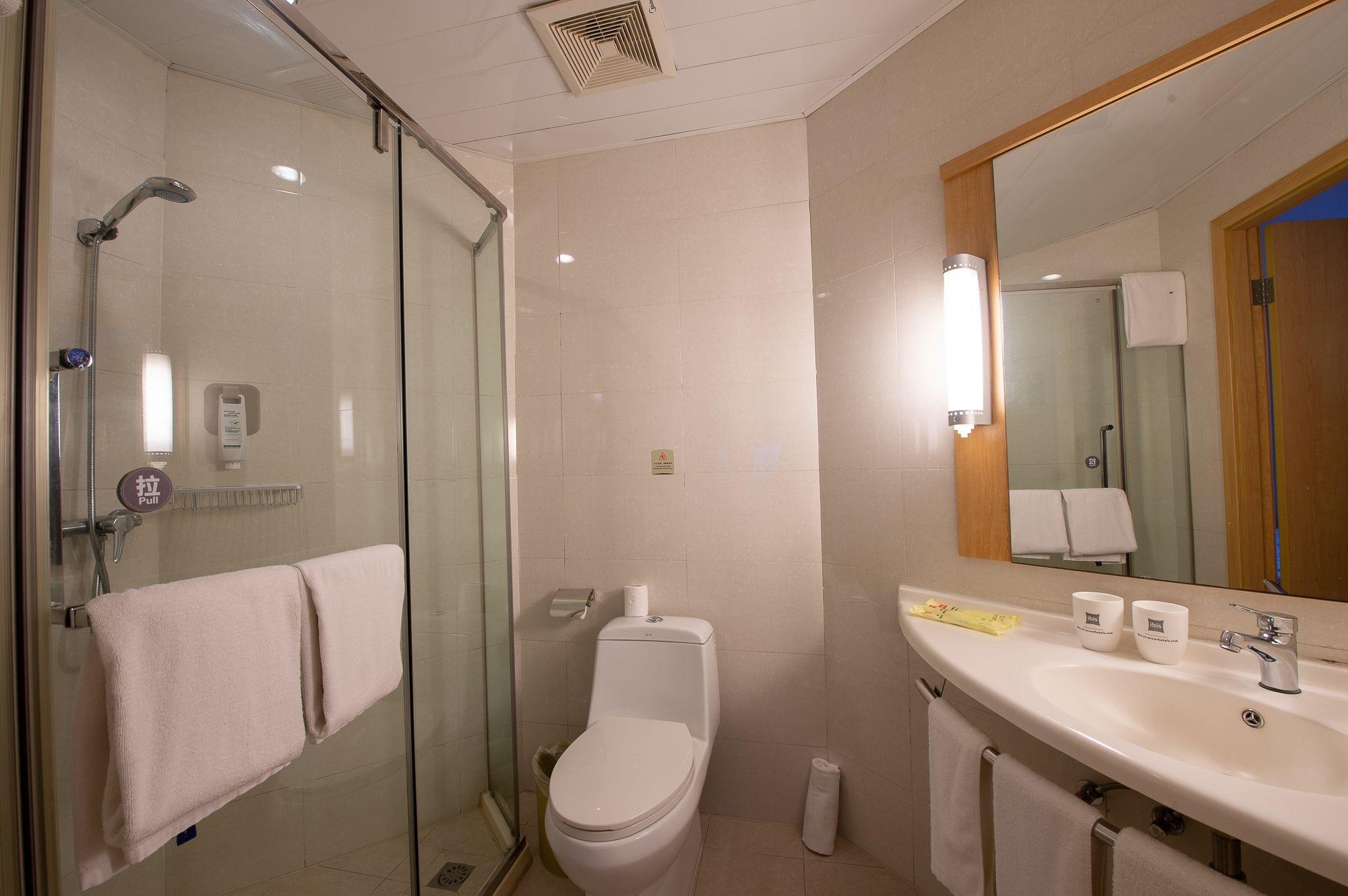 Ibis Hangzhou Huanglong Sports Center Hotel Exterior foto